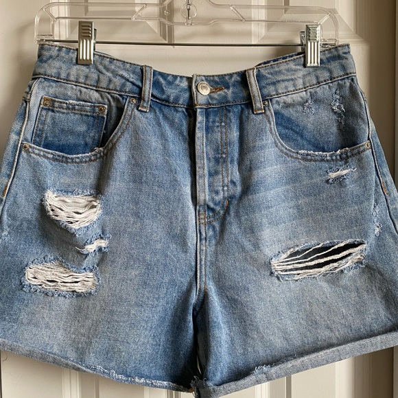 Forever 21 Distressed Jean Shorts - Picture 2 of 10
